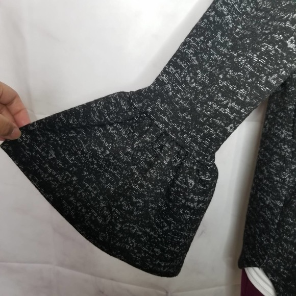 W5 charcoal bell sleeve ruffled long sleeve top S - Picture 12 of 12